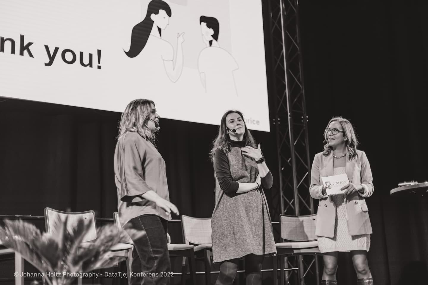 Three speakers on stage at Data Tjej Conference 2022, with "Thank you!" displayed on the screen behind them.